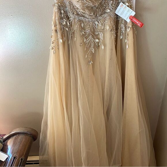 Mac Duggal 11210 gown Nude tulle asymmetrical dress beaded slit $598 New 10 - Picture 16 of 16